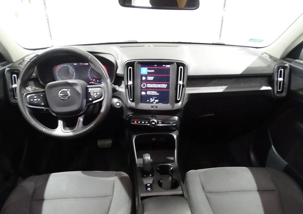 Volvo XC 40 cena 118900 przebieg: 64200, rok produkcji 2019 z Kożuchów małe 92